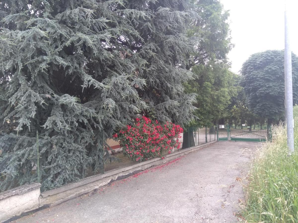 Villa Lilli 2 Ferrara Exterior photo