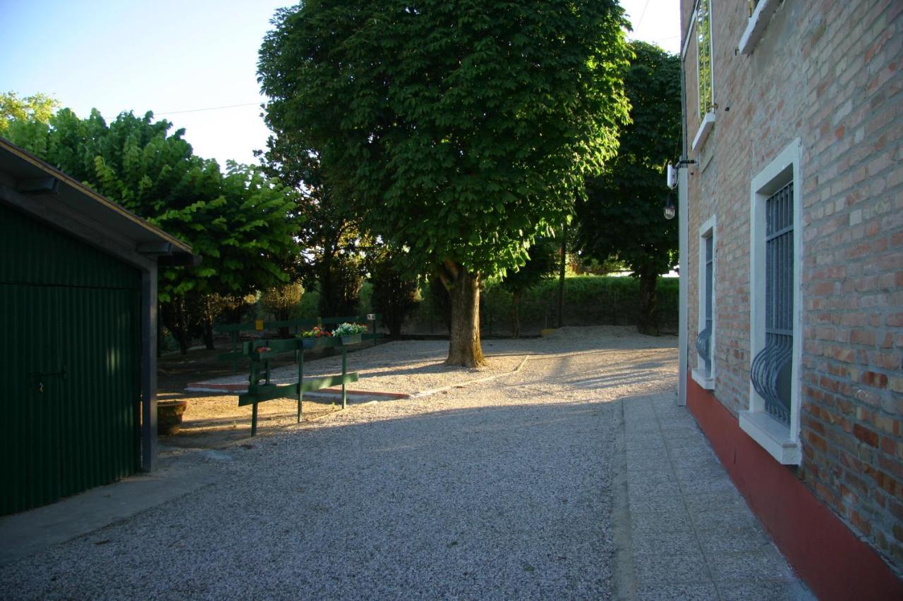 Villa Lilli 2 Ferrara Exterior photo
